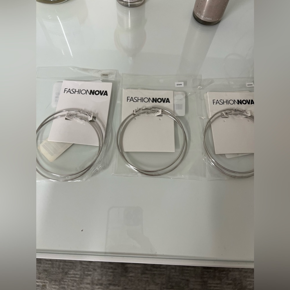 Brand new Fashion Nova hoop earrings